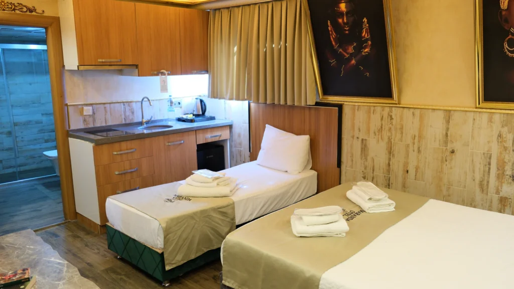 Maranda Hotel 3 kişilik standart oda